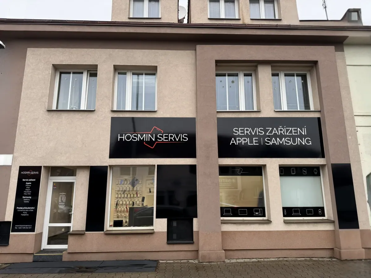 Průčelí provozovny na adrese Náchodská 637/107 v Horních Počernicích